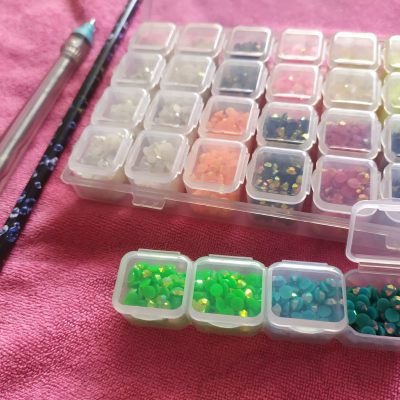 strass hotfix resina