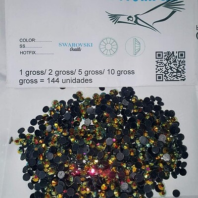 Piedras hotfix resin dorado