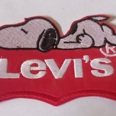 Parche-bordado-Levis-snoopy.