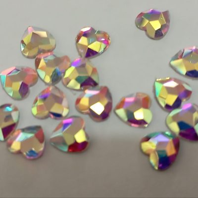 strass-figura-corazon-tornasol