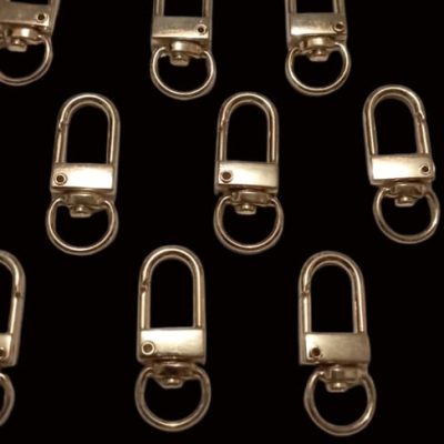 Mosquetones-dorados-330mm