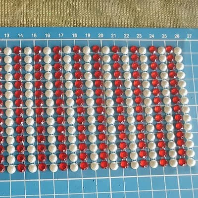 STICKERS-PEGATINAS-MEDIAS-PERLAS-CON-STRASS-ROJO