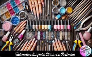 uas_con_pedreria_strass_tecnicas_diversas_herramientas