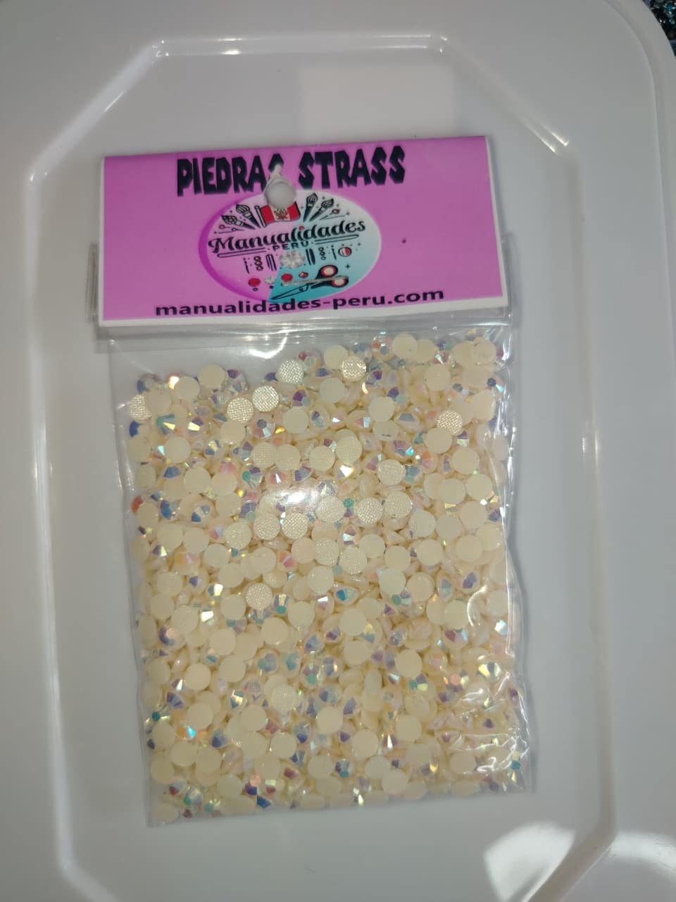 Bolsitas piedras strass resina crema tornasol 1440 unidades Manualidades Perú