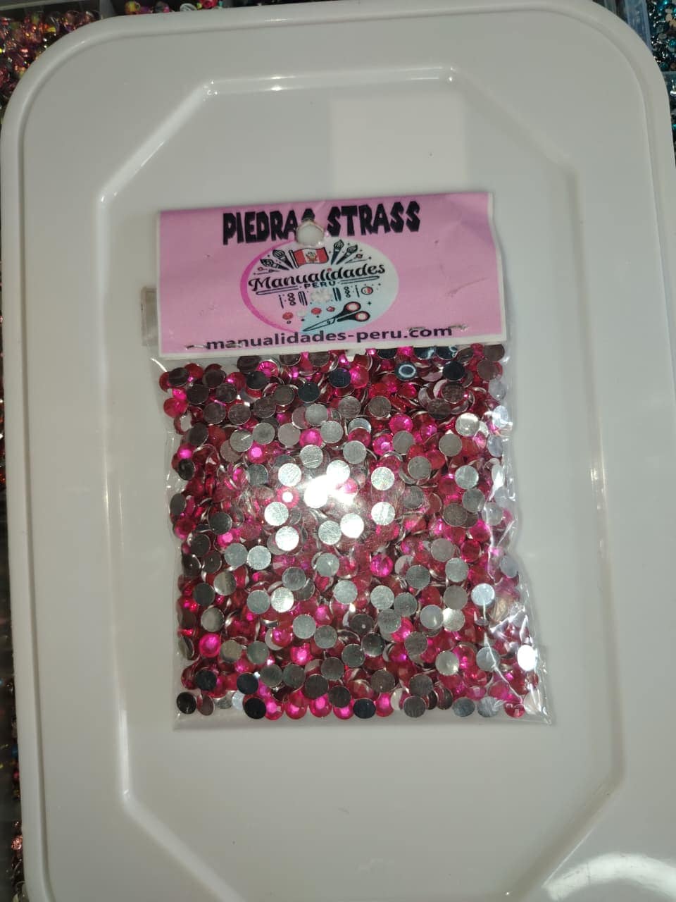 Bolsitas piedras strass resina fucsia 1440 unidades Manualidades Perú