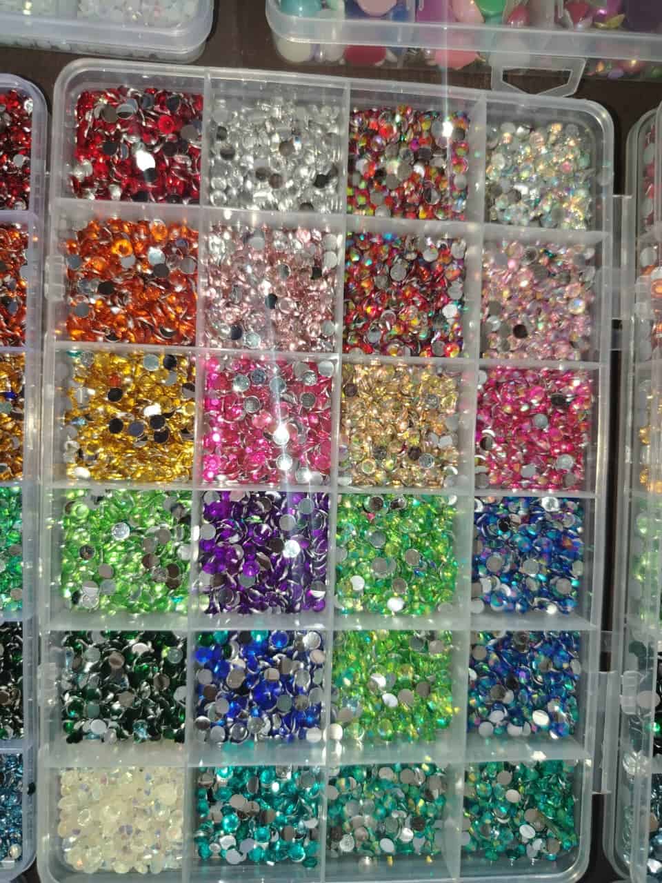 piedras_strass_resina_colormix_4mm_manualidades_peru