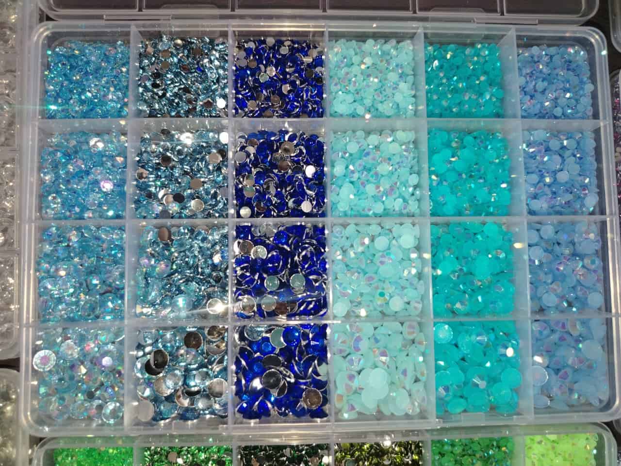 Organizador piedras strass resina mixto celeste Manualidades Perú