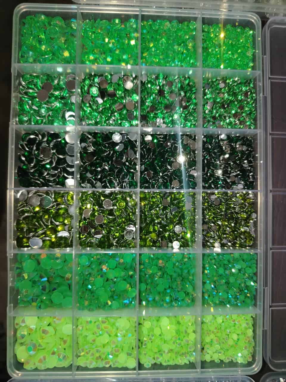 Organizador piedras strass resina mixto verde Manualidades Perú
